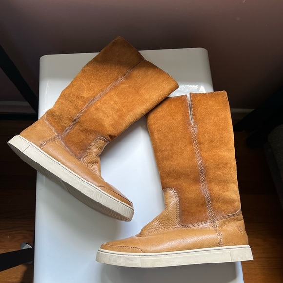 FRYE AND CO. Tan Suede Leather Boots - Picture 2 of 9